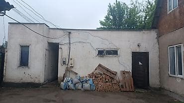 кирпичный гараж: Продаётся частный дом с большим закрытым двором и капитальным забором — 3