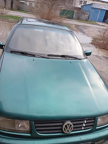 Volkswagen: Volkswagen Passat: 1995 г., 1.8 л, Механика, Бензин, Седан — 4