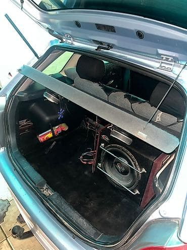 мазда хронос: Mazda 323: 2000 г., 1.5 л, Механика, Бензин, Хэтчбэк — 2