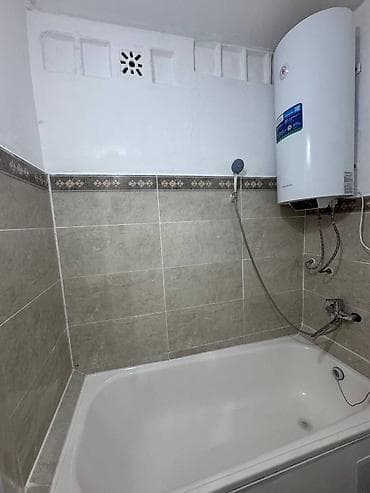сдаю 3 комнаты: 1 комната, 35 м², 1 этаж, Евроремонт — 4