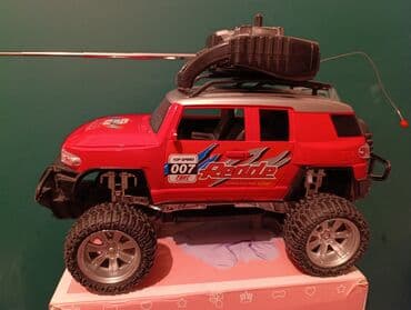 машинки на аккумуляторе для детей: Продаю детскую пультовую машинку. Она новая управляется дистанционно — 2