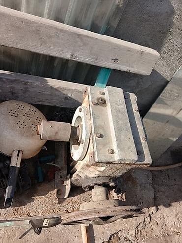 червячный: Червячный редуктор с ременным шкивом Описание: - Промышленный — 1