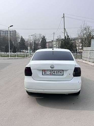 приора 2: Volkswagen Polo: 2014 г., 1.6 л, Механика, Бензин, Седан — 4