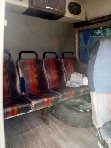 продаю в связи с переездом: Автобус, Mercedes-Benz, 2004 г., 2.2 л — 4