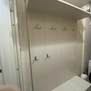 Гарнитур для прихожей, Б/у, Шкаф, Вешалка, ДСП, Самовывоз, цвет - Бежевый — 1