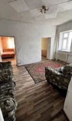 собственник без подселение: 46 м², 3 комнаты, Подвал, погреб, Забор, огорожен — 3