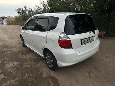 colf 2: Honda Fit: 2003 г., 1.3 л, Вариатор, Бензин, Хэтчбэк — 2