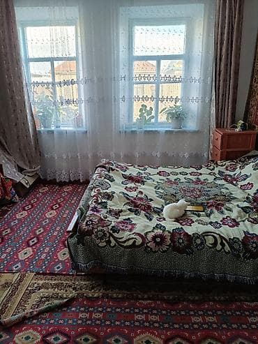 мкр аламедин 1: Продается 3ком дом,ул Рахмонова д.106,5 соток земли имеется "Красная — 4