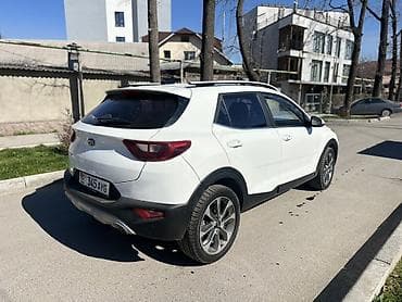 smart forfour: Kia Stonic: 2018 г., 1.4 л, Автомат, Бензин, Кроссовер — 6