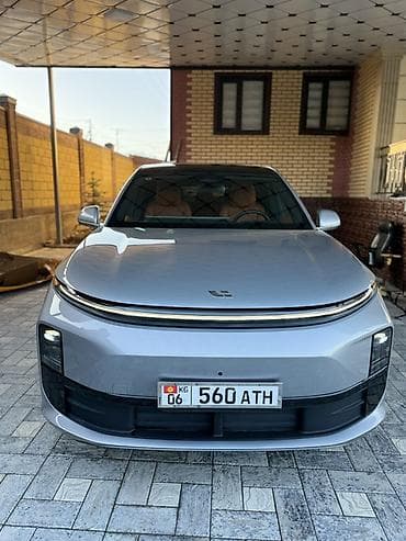 li l7: Lixiang L6: 2024 г., 1.5 л, Автомат, Электромобиль, Кроссовер — 8
