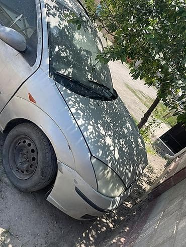 mini cooper: Ford Focus: 2004 г., 1.6 л, Механика, Бензин, Универсал — 2