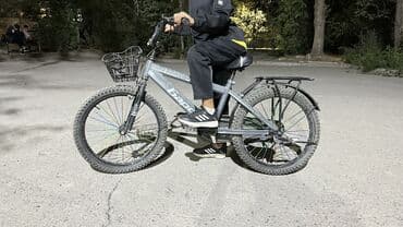 продаю в связи переездом: Подростковый велосипед, Б/у — 2