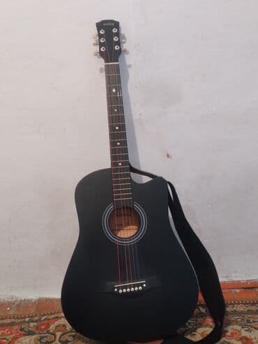 Продаю гитару (прошу 5500)