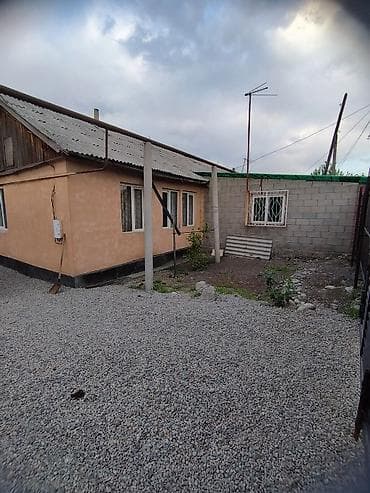 Дома: Продаю дом барачного типа,дом на три хозяина,у всех раздельные — 7