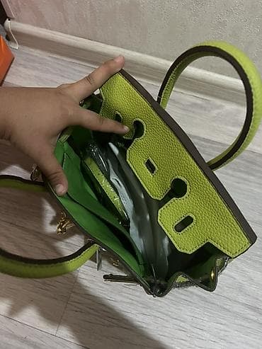 игрушки секса: Женская сумка-тоут в стиле классической Birkin, яркий лаймово-зелёный — 3
