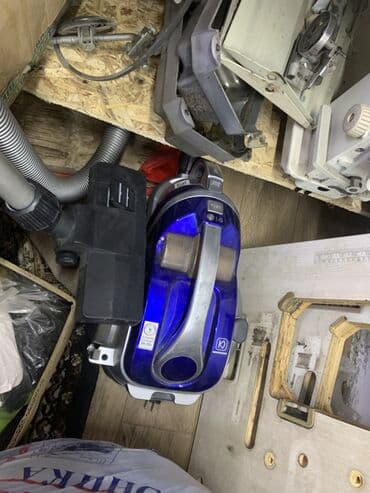 литровые бутылки: Пылесос, LG, Стандартный, Сухая, Контейнер — 1