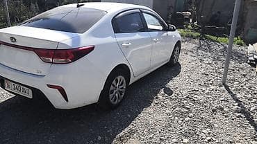 Транспорт: Kia Rio: 2019 г., 1.6 л, Автомат, Бензин, Седан — 3