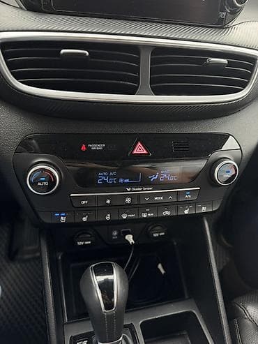 aux кассета: Hyundai Tucson: 2020 г., 2 л, Автомат, Дизель, Кроссовер — 7