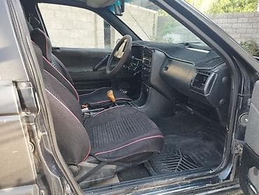 Volkswagen: Volkswagen Passat: 1990 г., Механика, Седан — 3