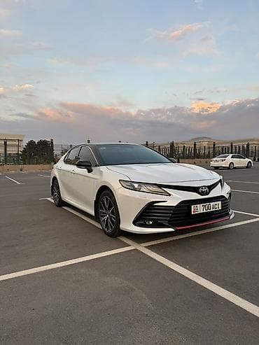 Унаа: Toyota Camry: 2021 г., 2.5 л, Автомат, Бензин, Седан — 3
