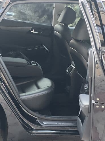 продам домкрат бу: Kia K7: 2019 г., 2 л, Автомат, Гибрид, Седан — 5