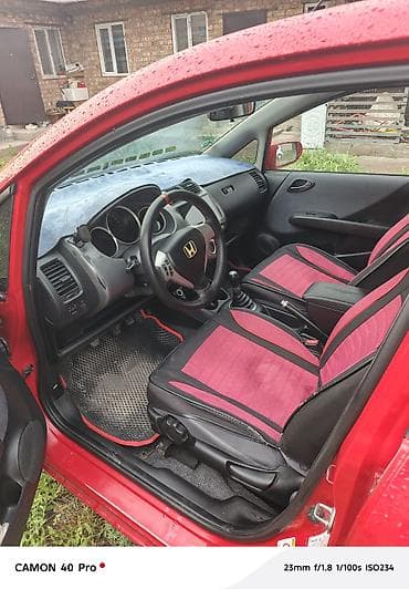 Продажа авто: Honda Jazz: 2008 г., Механика, Бензин, Хэтчбэк — 4