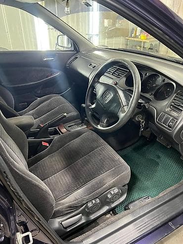 зеркело: Honda Accord: 2000 г., Автомат, Бензин, Седан — 9