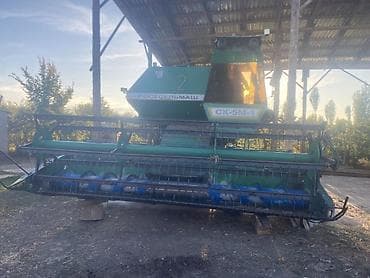 Зерноуборочный комбайн Ростсельмаш НИВА СК-5М-1 Основные