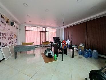 Квартиры: Аренда офисов, 250 м², В жилом комплексе, С отдельной кухней, С отдельным входом, С отдельным сан узлом — 3