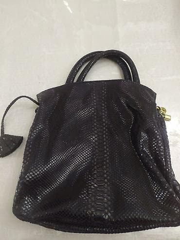 Продаётся женская сумка, цвет синий, искусственная кожа питона, как lalafo.kg да Продаётся женская сумка, цвет синий, искусственная кожа питона, как