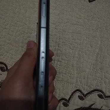 mix 3: Poco F4 GT, Б/у, 128 ГБ, цвет - Желтый, 2 SIM — 3