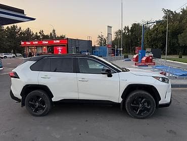 Продажа авто: Toyota RAV4: 2019 г., 2.5 л, Автомат, Гибрид, Кроссовер — 2
