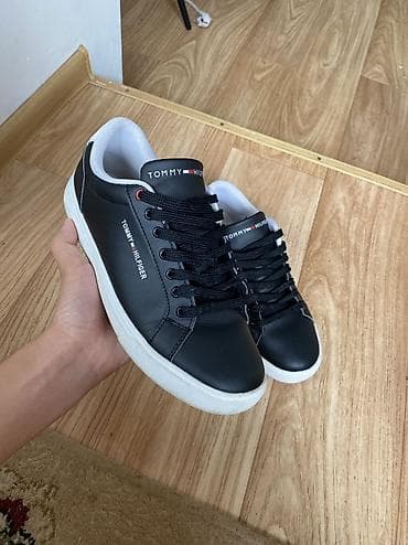 nike react: Срочно продаю мужские полуклассические Кеды Tommy Hilfiger Black ✅ — 2