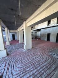 продаю дом под бизнес бишкеке: Нежилое помещение, Ахунбаева 24 х Шукурова 3 этажа 900м.кв, участок 4 — 6