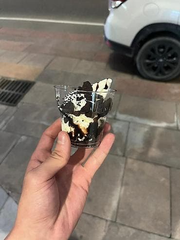 Сдаю в аренду мороженный аппарат с местом на площади!