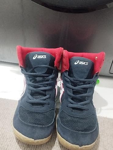 Мужские кроссовки, 37, Asics, Б/у, Самовывоз at lalafo.kg Мужские кроссовки, 37, Asics, Б/у, Самовывоз