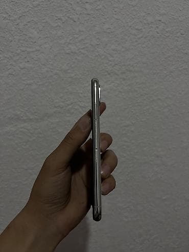 iphone 70: IPhone X, Серебристый — 4
