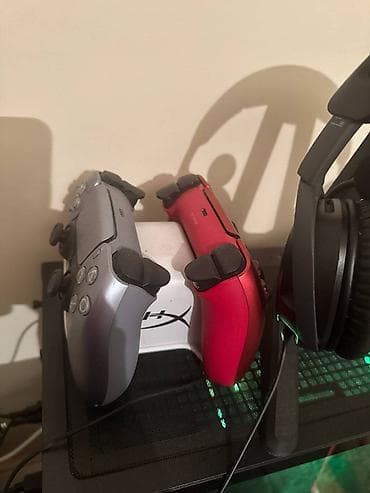 Зарядная станция HyperX ChargePlay Duo для геймпадов PlayStation 5 +