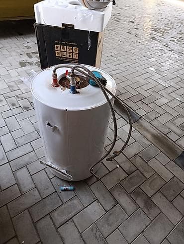 Техника жана электроника: Топтолмо суу жылыткыч Бактын көлөмү: 80 л, Электр, Температура жөндөгүч, Колдонулган — 3