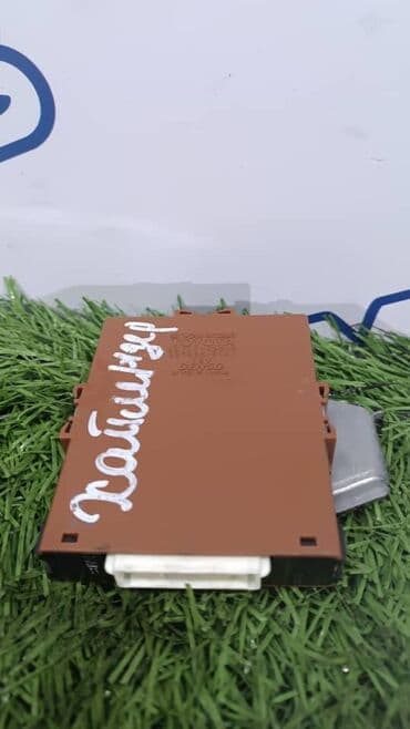 запчасти на тойота хайлендер: Toyota Б/у, Оригинал — 1