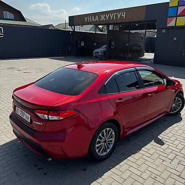 prius v: Toyota Corolla: 2020 г., Вариатор, Гибрид, Седан — 3