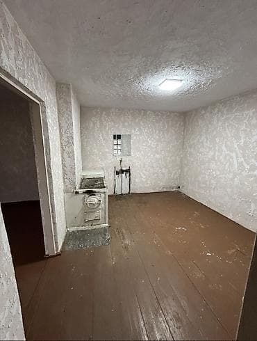 Үйлөр: Срочно продается Дом г.Кара-Балта, ул.Кирова (район почтового) — 7