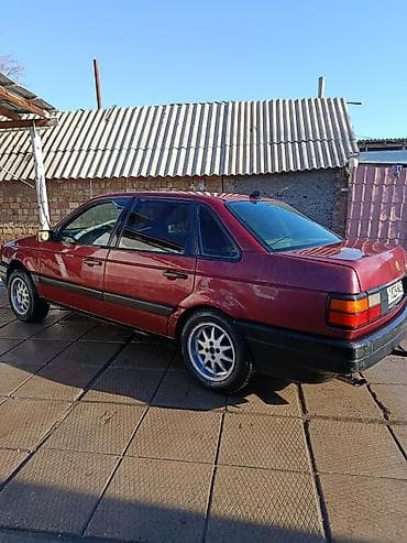Унаа сатуу: Volkswagen Passat: 1989 г., Седан — 3