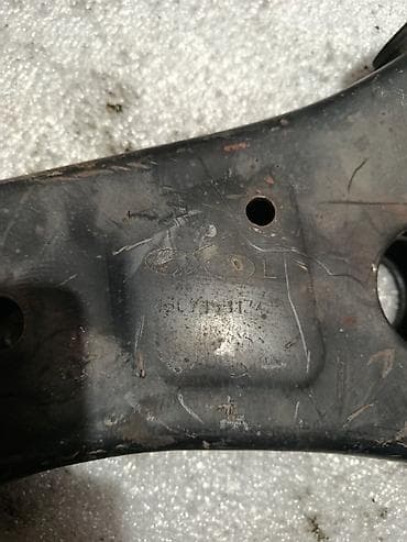 ford focus 2000: Передний левый рычаг Kia Оригинал — 4