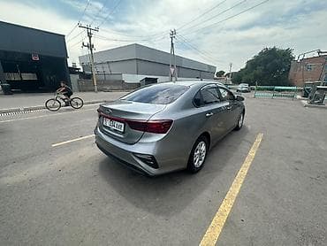 geely e5: Kia K3: 2019 г., 1.6 л, Автомат, Бензин, Седан — 4