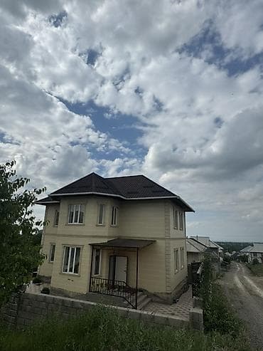 Продаётся двухэтажный жилой дом!!! Дом находится на 6км Фуркат (Беш