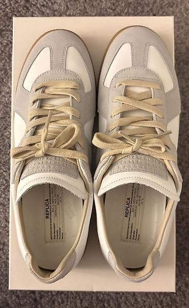 Атайын кийим: Эркектердин кроссовкасы, 41, Maison Martin Margiela, Колдонулган, түсү - Ак, Акысыз жеткирүү — 2