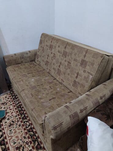 Продаю диван раскладной! в хорошем состоянии! at lalafo.kg Продаю диван раскладной! в хорошем состоянии!