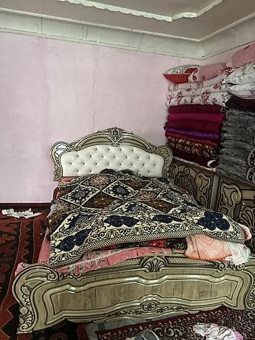 шторы дешево: Спальный гарнитур в классическом стиле Состав: - Двуспальная кровать — 2