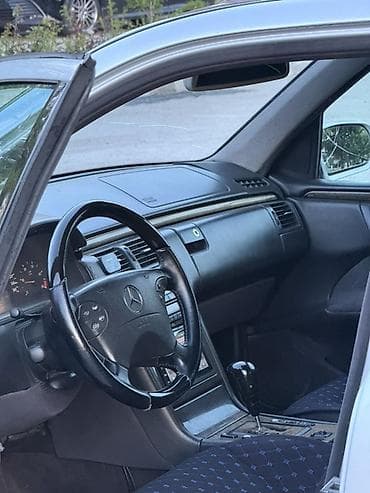 sm 5: Mercedes-Benz E-Class: 2000 г., 3.2 л, Автомат, Дизель, Седан — 6